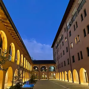 Corte Milano Italy