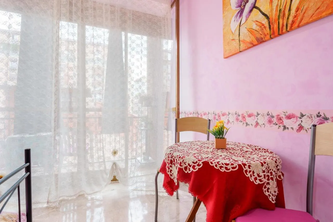 Bed And Breakfast Dolce Vita Bologna 2*,  Italy